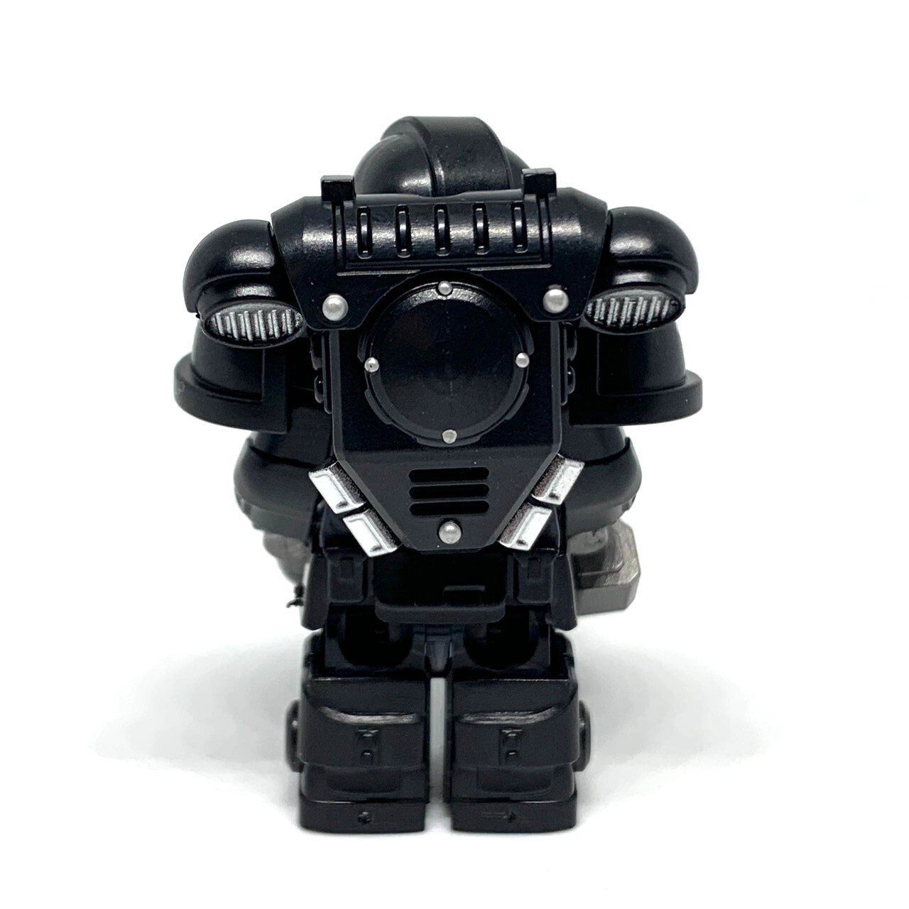 Black Space Marine Iron Hand Warhammer (3)